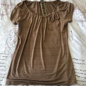 Tan Brown top great for work!